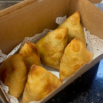 6 🥟 Vegetable Samosas